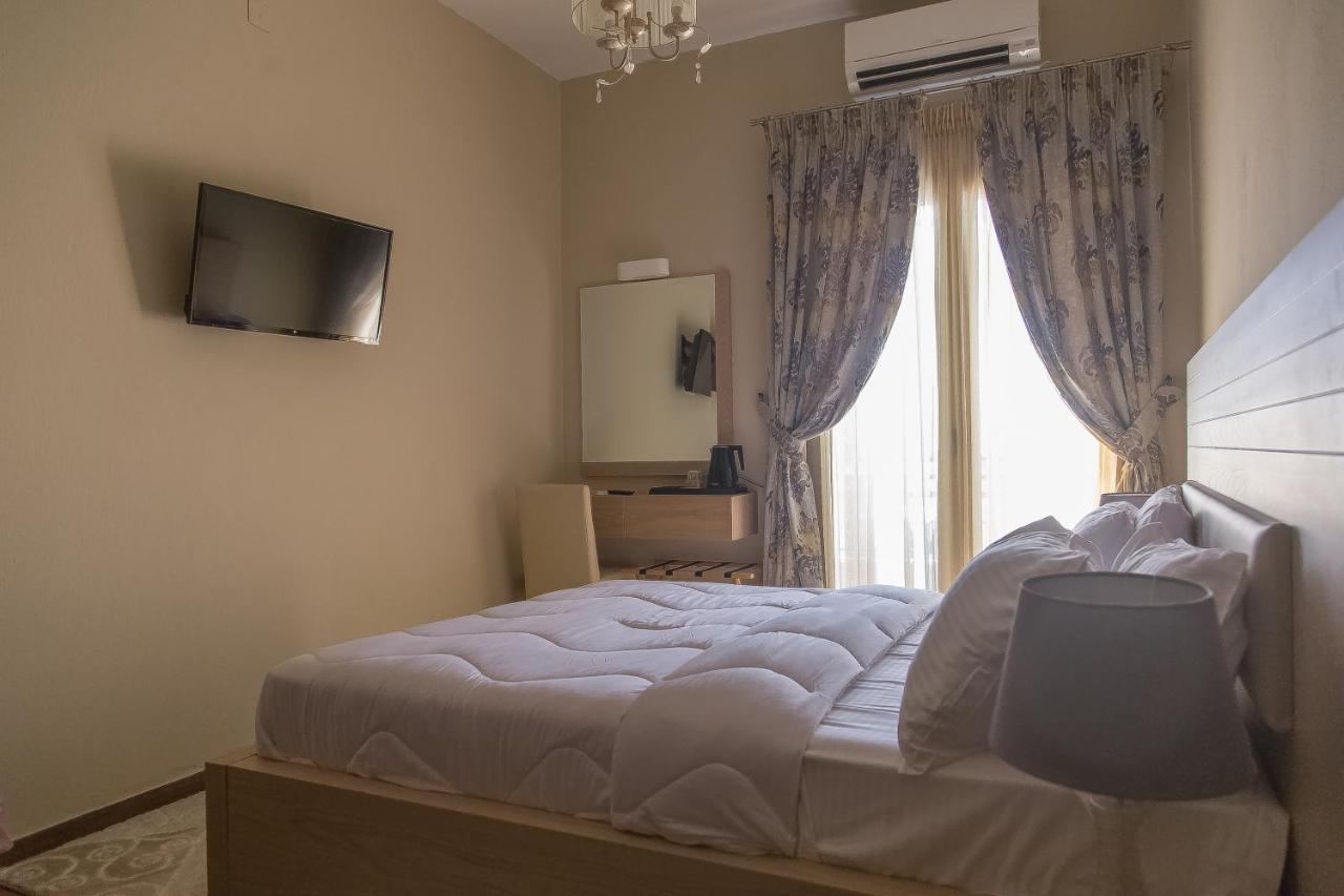 Aeolic Star Hotel กาลัมปากา ภายนอก รูปภาพ
