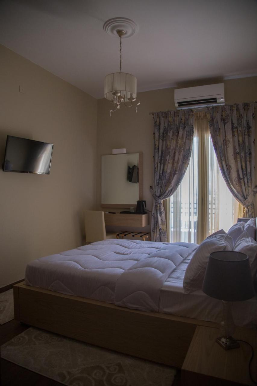 Aeolic Star Hotel กาลัมปากา ภายนอก รูปภาพ